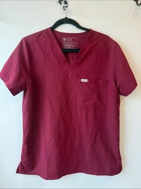 Figs  V-Neck Scrub Top - Maroon medium
